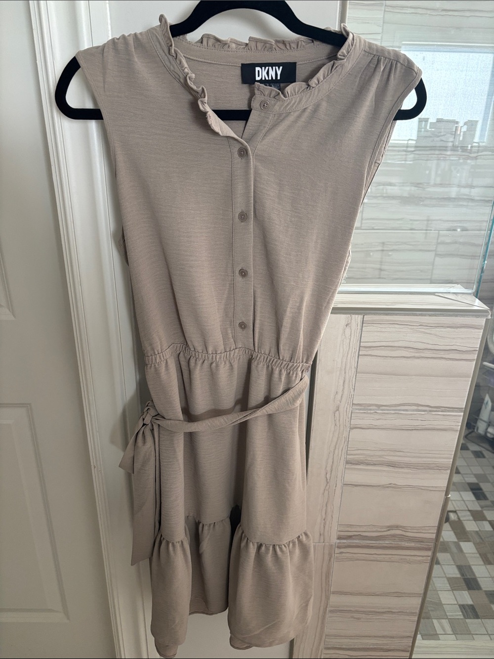 DKNY casual ruffle edge dress